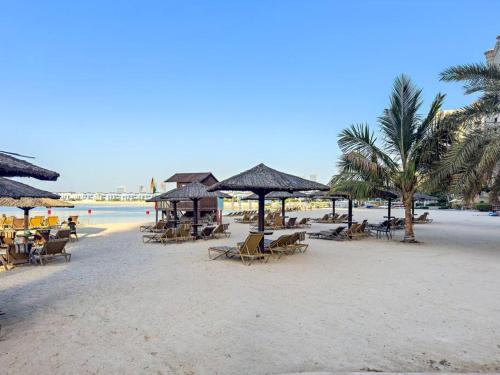 FIRST CLASS 2BR Cozy Beachfront Escape