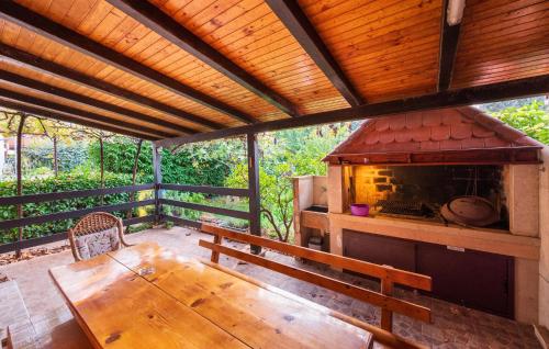 Awesome Apartment In Fazana With Wifi