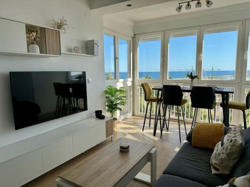 Cozy apartment with port view
