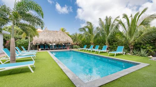 Villa La Familia Retreat by Droomvilla