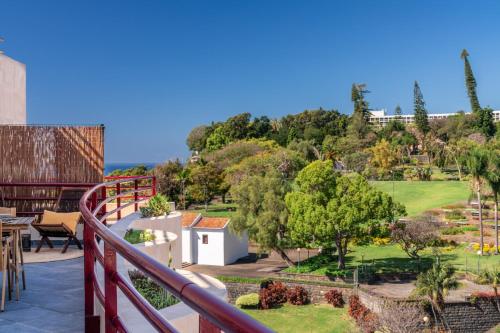 Stay In St. Catarina Park, by PAUSA H. Rentals
