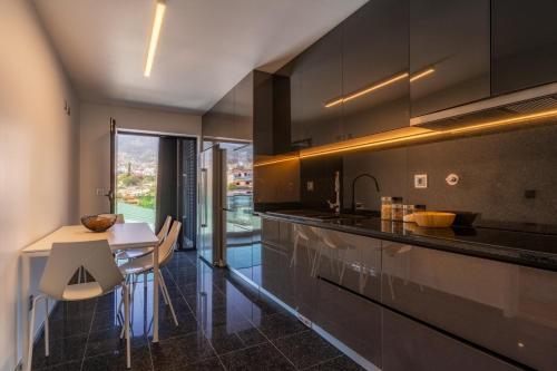 Renala II - Apart, With Pool, by Pausa V. Rentals