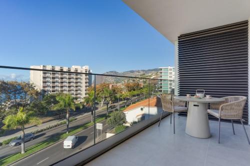 Stay In S.Lucas Residence, by Pausa H. Rentals