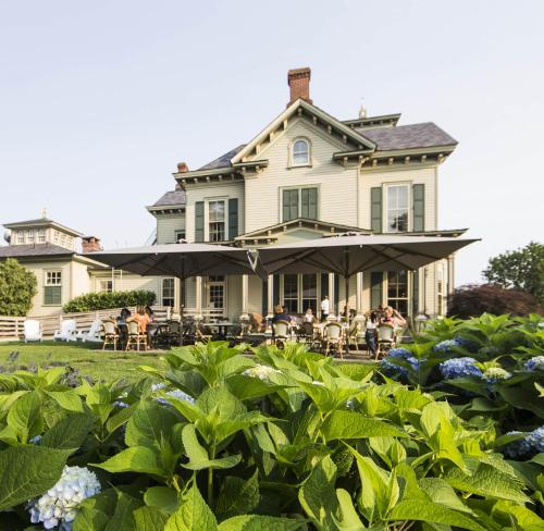 Gallery image of Jedediah Hawkins Inn in Jamesport
