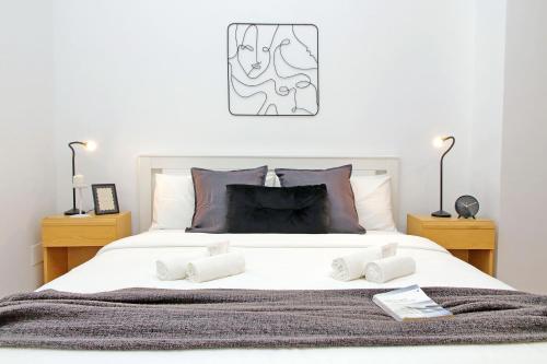 Carmens Flat by DomusDimore