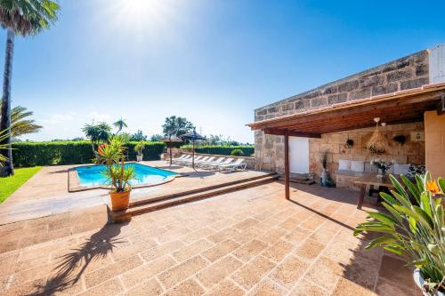 Бассейн в Finca Emilia или поблизости