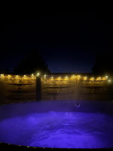Domek u Hanci z jacuzziの敷地内または近くにあるプール