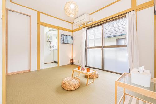 Μια τηλεόραση ή/και κέντρο ψυχαγωγίας στο sunrise 2