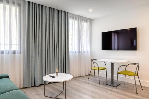 BSE15 Apartments 2D, a Home in Madeira