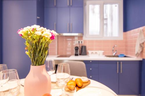 Apartment near Onassis cultural center