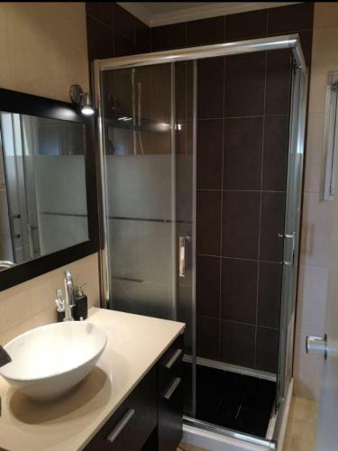 Appartement residentiel avec piscine, restaurant et parking