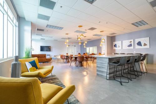 myClub at Brickell Bay photo 65