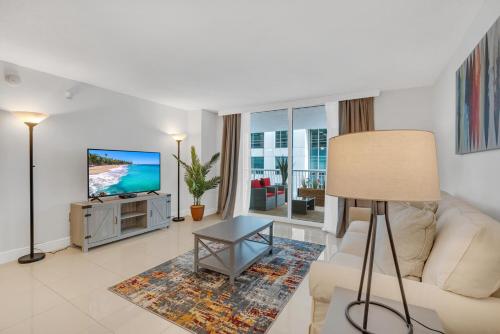 myClub at Brickell Bay photo 150