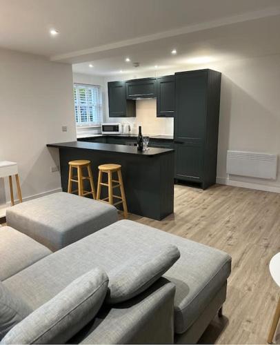 Gorgeous 2 bed apartment with free parking near, Sefton Park, Palm House, Lark Lane, Liverpool and Everton football clubs photo 7