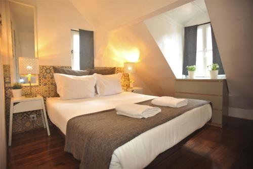 Santos - Upper Loft with River View