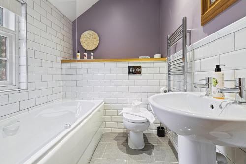No 4 - Oak Tree Cottage - Pass the Keys photo 18