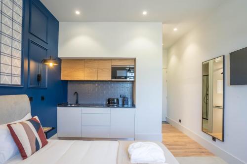 Dapur atau dapur kecil di Gigantones GuestHouse