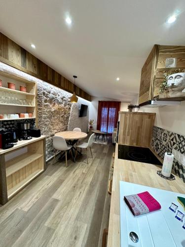 Η κουζίνα ή μικρή κουζίνα στο Le Duplex du Parc - Terrasse