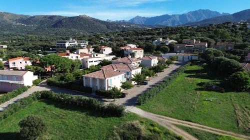 Photo de la galerie de l'établissement Les Villas Maristella, Villa Ninu, à Aregno
