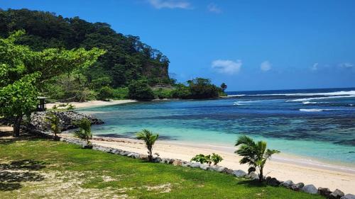 Gallery image of Survivor Samoa Beach Resort in Falelatai