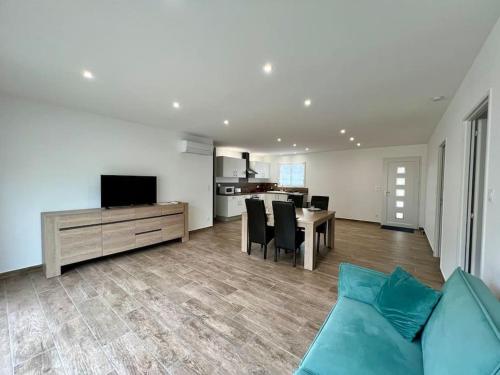 Ravissante maison à Abzac WIFI & Clim