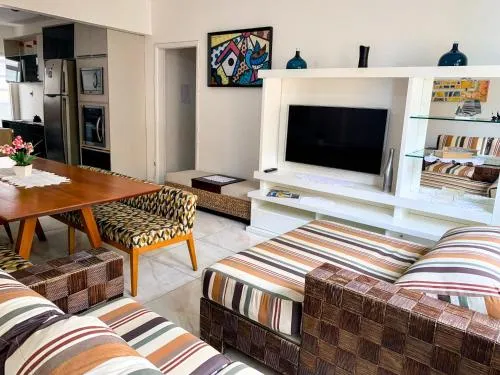 Beautiful condo by the shore