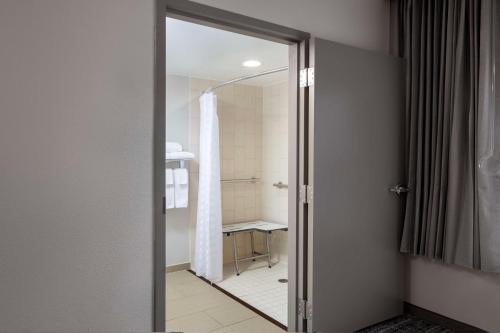 Bagno di Hyatt Place Charlotte Airport/Lake Pointe