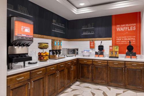 Køkken eller tekøkken på Hampton Inn & Suites Yuba City