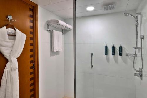 Ванная комната в Hilton Dubai Jumeirah