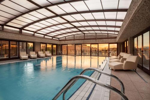 Hilton Madrid Airport photo 62