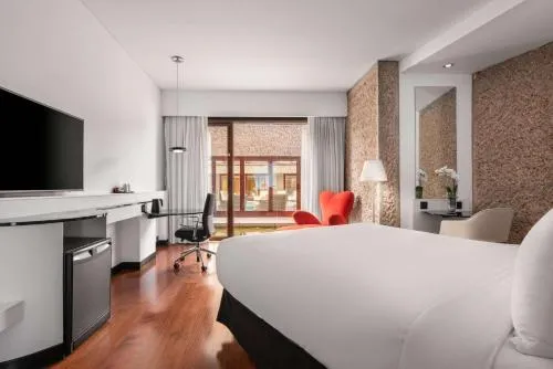 Hilton Madrid Airport photo 38