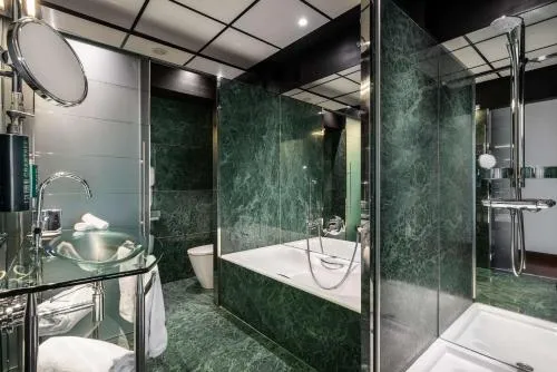Hilton Madrid Airport photo 9