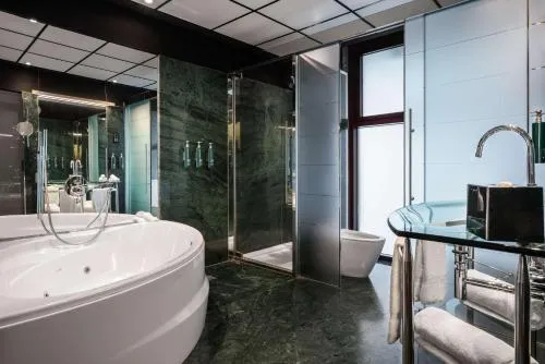 Hilton Madrid Airport photo 42