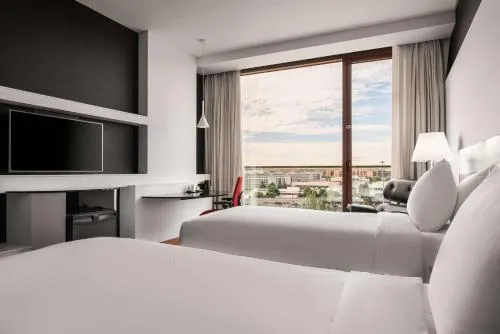 Hilton Madrid Airport photo 32