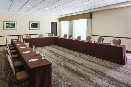 Zona business o sala conferenze di Hilton Garden Inn Lake Mary