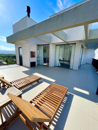 Balkón nebo terasa v ubytování Cobertura Duplex Vila do Sol 4 suítes