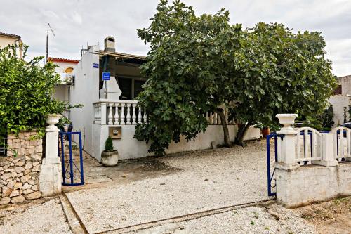 Apartments with parking space Kanica, Rogoznica - 23538