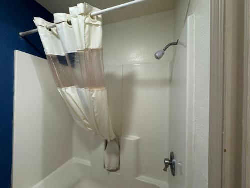 Vannituba majutusasutuses Express inn Junction city