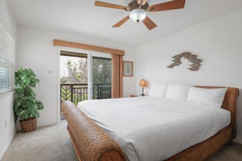 Ένα ή περισσότερα κρεβάτια σε δωμάτιο στο Waikoloa Colony Villas by OUTRIGGER
