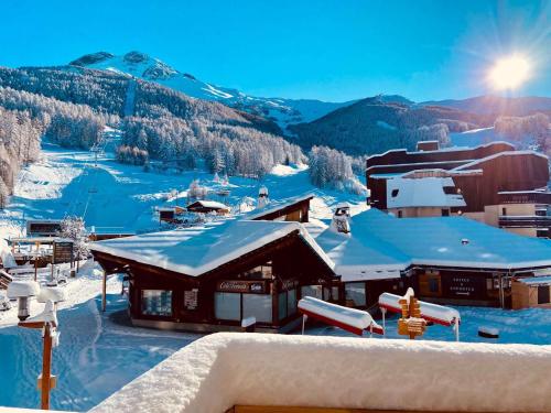 Coquet studio coeur station pour 4, proche commerces et pistes - FR-1-322-655