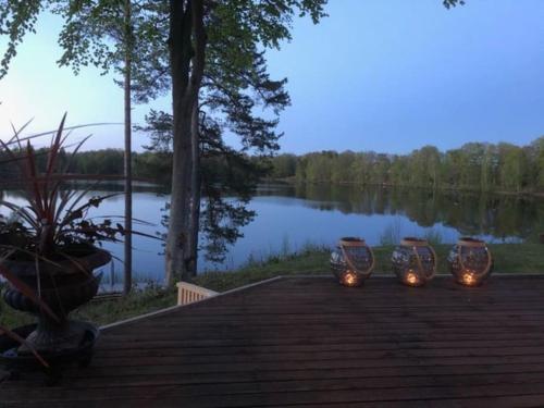 Billede fra billedgalleriet på Modern stuga med strandtomt i Vittsjö