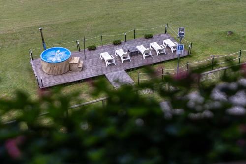 Bazén v ubytování Hotel il Cardo nebo v jeho okolí