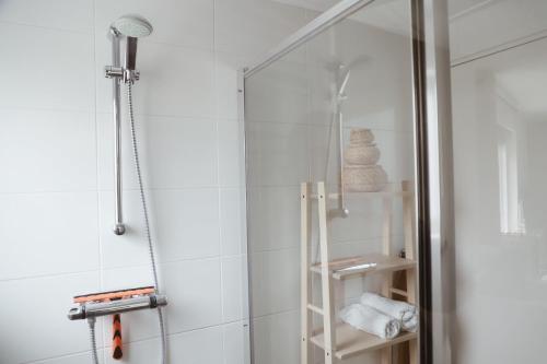 Koupelna v ubytování Charley's Beachhouse