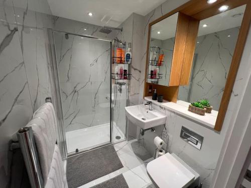 Ένα μπάνιο στο Luxury London Studio