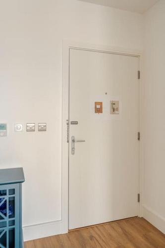 Φωτογραφία από το άλμπουμ του Luxury London Studio σε Perivale