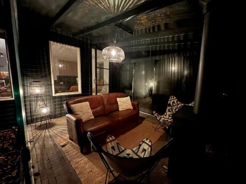 Χώρος καθιστικού στο Forest home for 2 to 8 persons including hottub and sauna