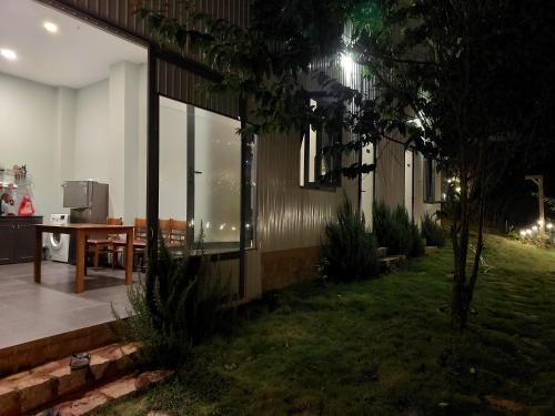 Jardín al aire libre en JS-Home