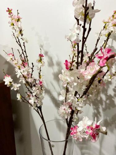 Ikigai's Alpha Makati City View Condo with Balcony Perfect for Relaxation