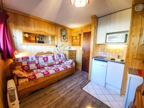 Résidence Combes - Appartement aux pieds des pistes aux Menuires avec ve panoramiqe MAE-4084