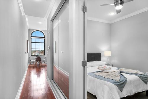 Katil atau katil-katil dalam bilik di Stylish 1br L Rooftop Pool